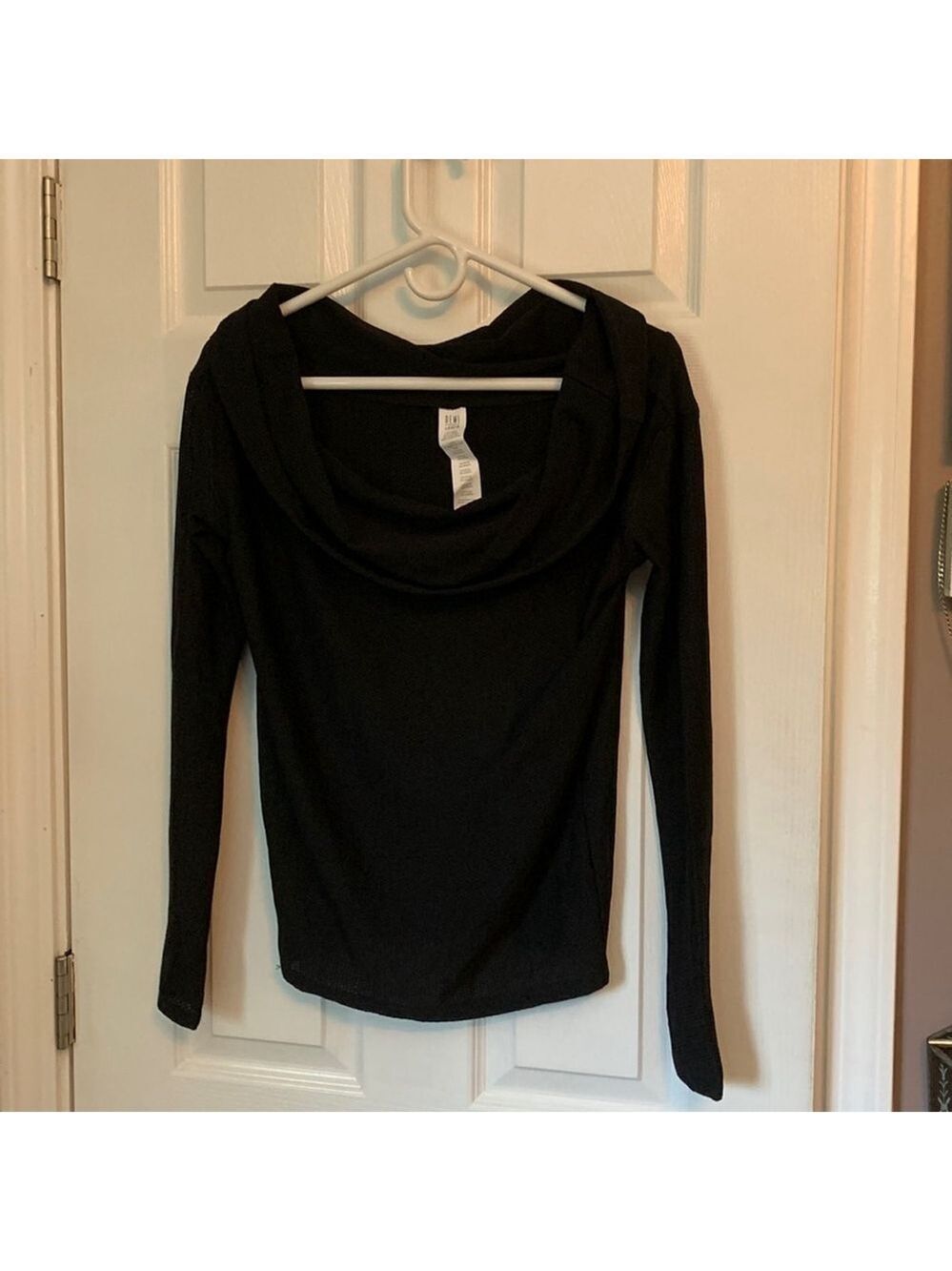 Demi Lovato annabelle longsleeve Fabletics long sleeve top xxs